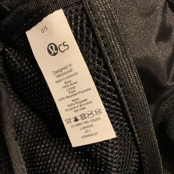 Everywhere Belt Bag - Black - Picture 5 of 6